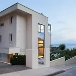 Villa Lukic