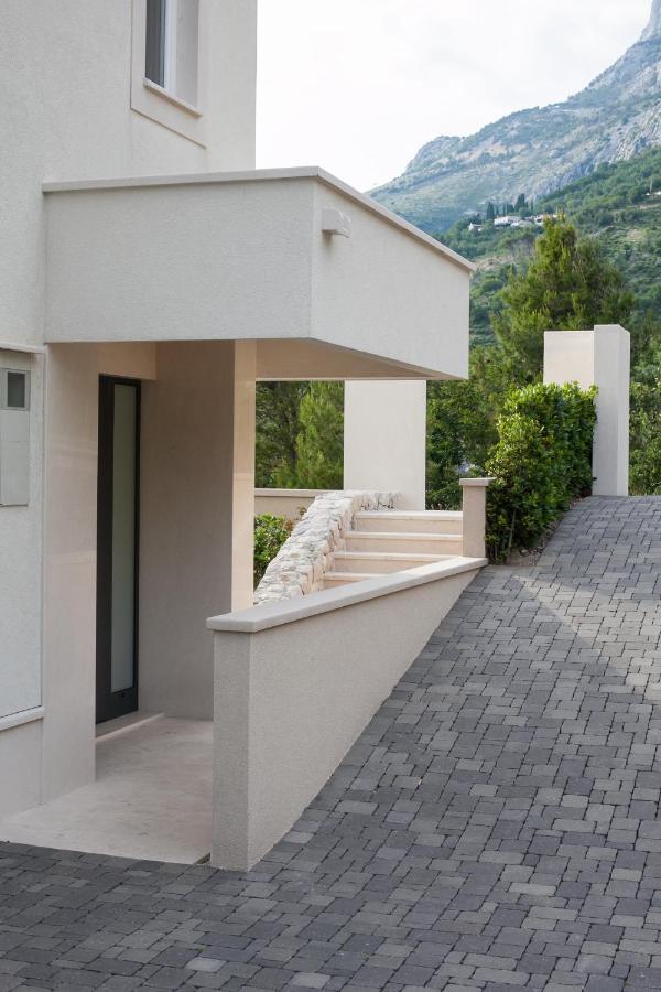 Lukic Villaer Makarska